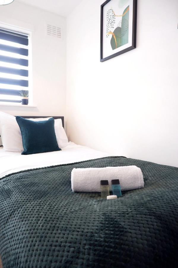Comfortable And Cozy 4-Bedroom House Near The Hospital CBG Buitenkant foto