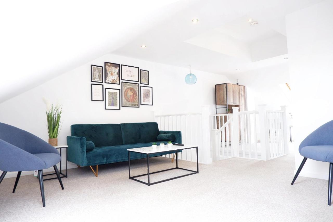 Comfortable And Cozy 4-Bedroom House Near The Hospital CBG Buitenkant foto