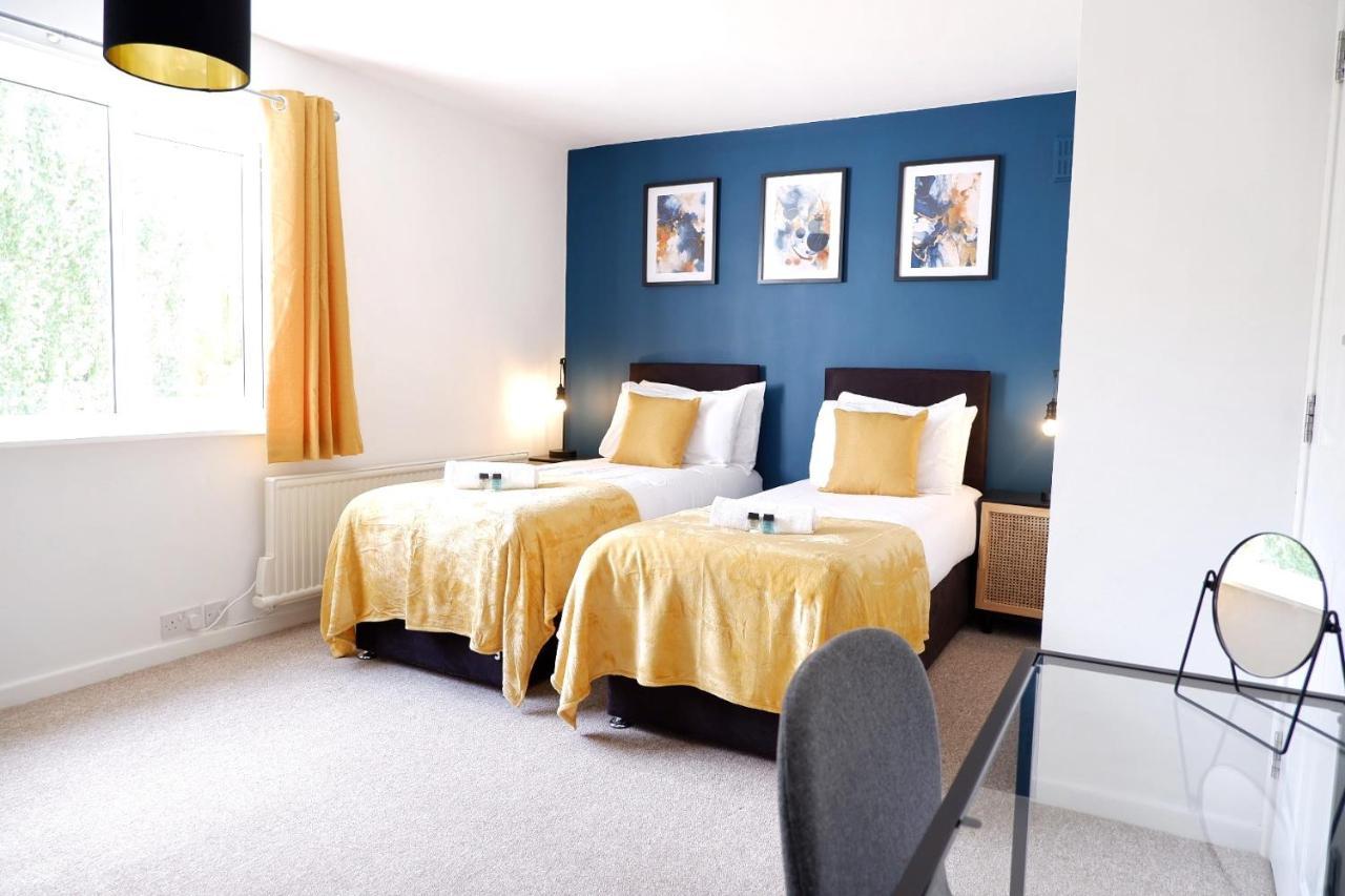 Comfortable And Cozy 4-Bedroom House Near The Hospital CBG Buitenkant foto